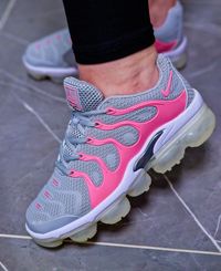 Жіночі кросівки  Nike air vapormax / Найк
