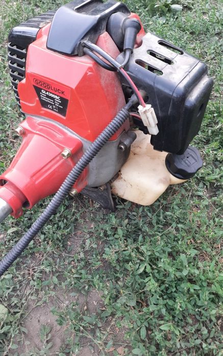 Бензокоса ваш помічник