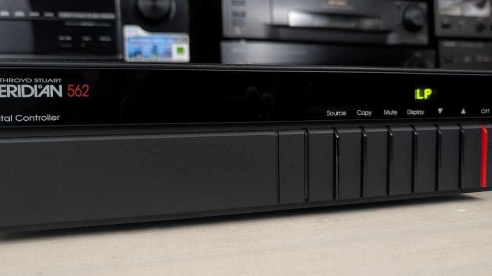 Meridian 562 Digital controller / przedwzmacniacz