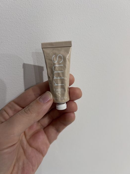 RMS Eyelights kremowy cień do powiek w kolorze Moondust