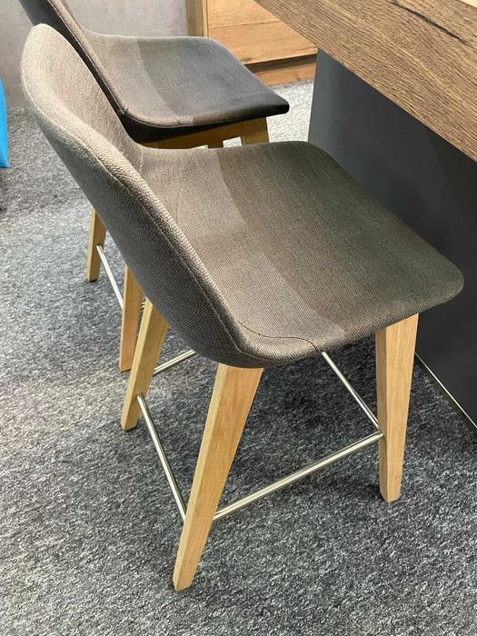 Meble/Meble do salonu/Krzesła/Hokery/Wyposażenie jadalni/Hoker barowy