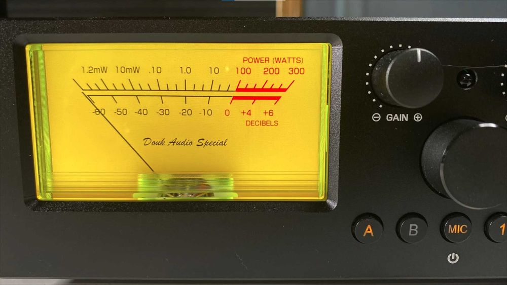 Przełącznik wzmacniaczy DOUK Audio VU3PRO - NOWY