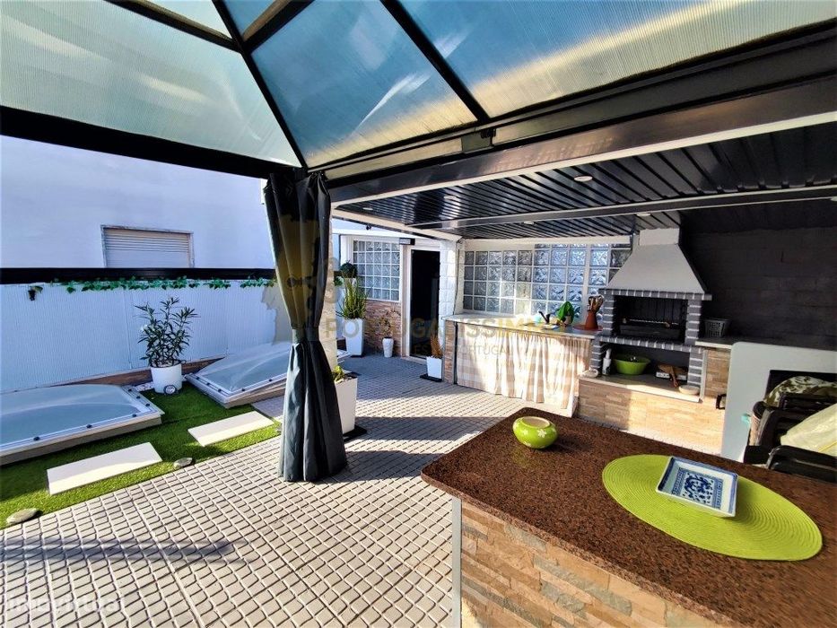 Um verdadeiro pequeno tesouro de casa escondido no coração de uma v...