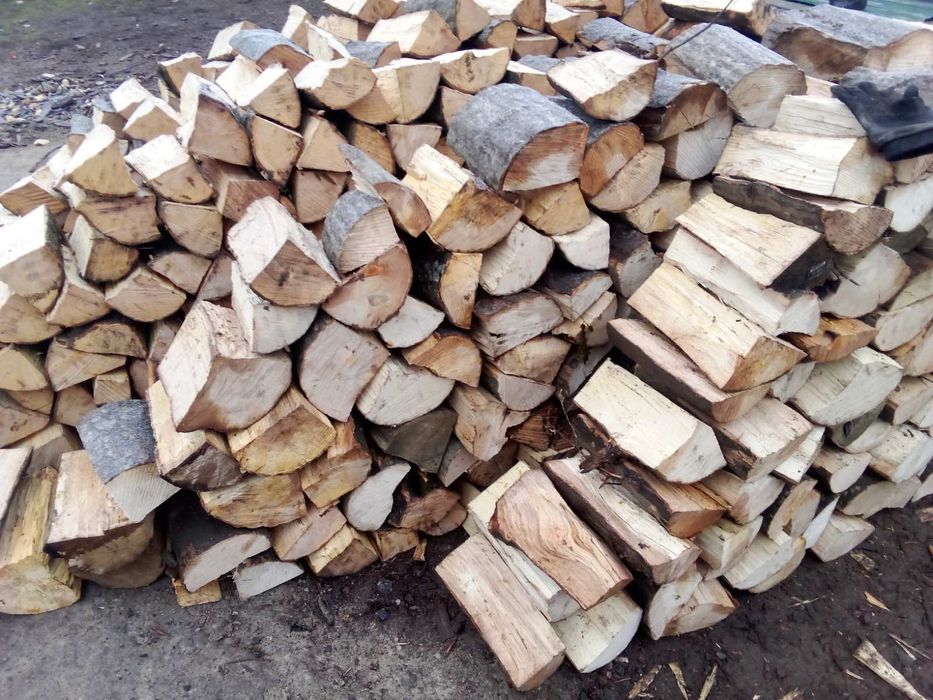 Готові рубані дрова твердої породи граб, ясен