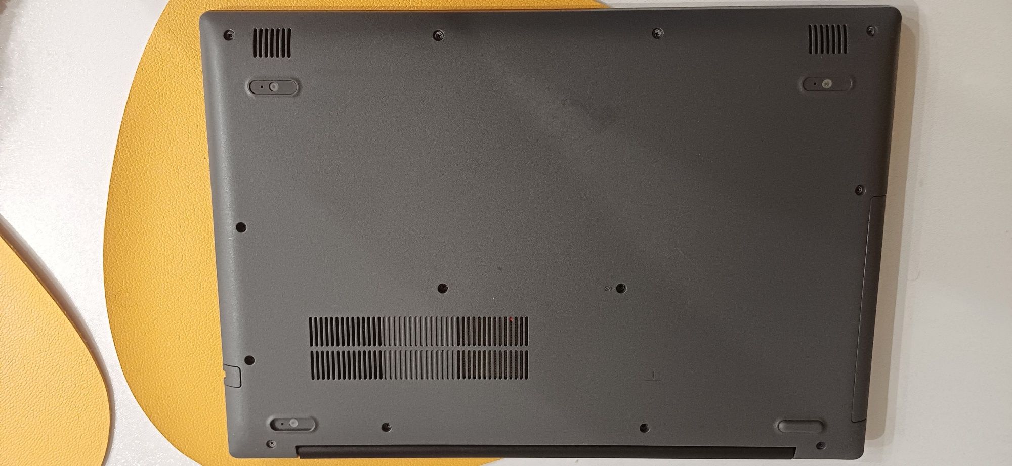 Ноутбук LENOVO IDEAPAD 320-15ISK у жоброму стані