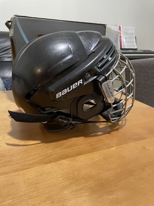 Шолом хокейний, шлем хоккейный, налокотники