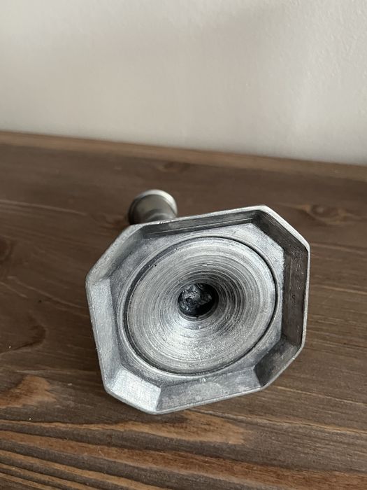 Świecznik odlew cyna antyk