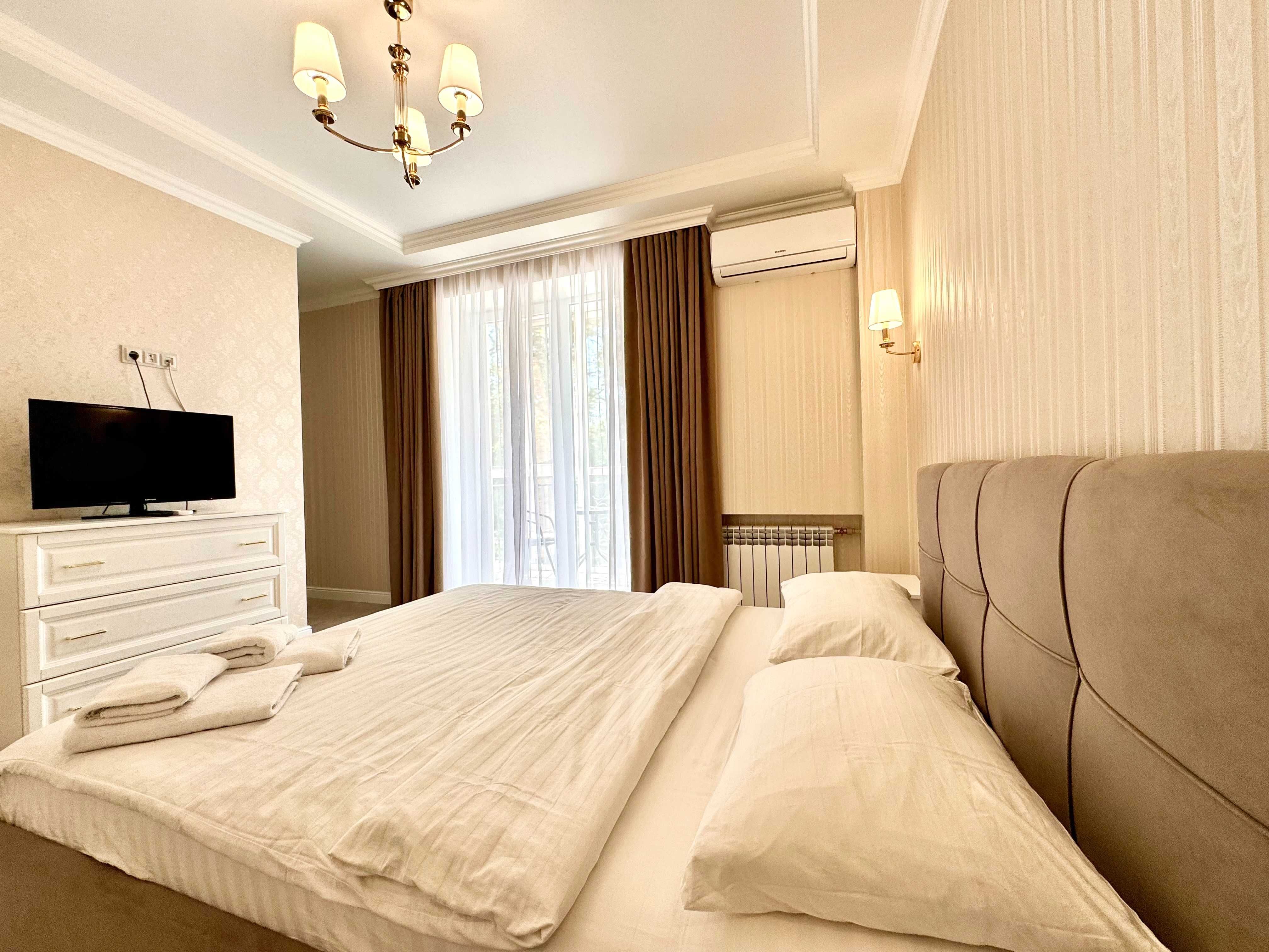 ApartPoltava Розкішна студія на Соборності, ТОП апартаменти. Банк. чек