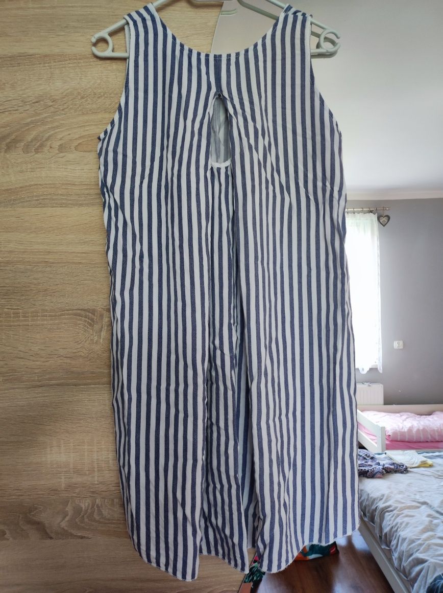 Sukienka letnia w pionowe paski Pepco