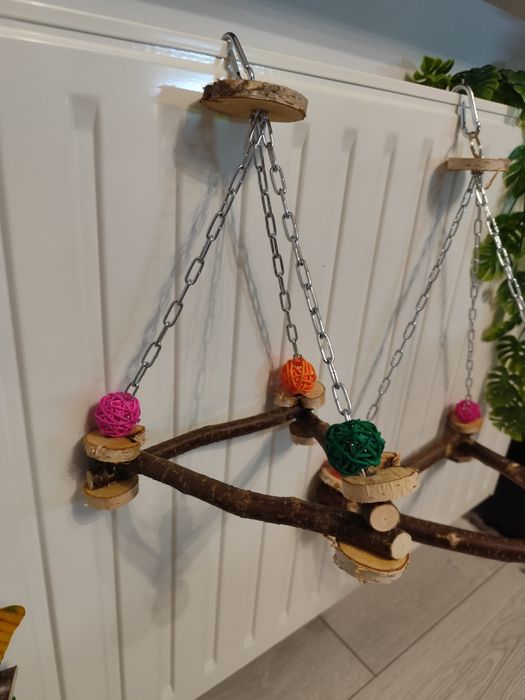 Zabawka huśtawka trójkątna dla ptaków papugi leszczyna, brzoza