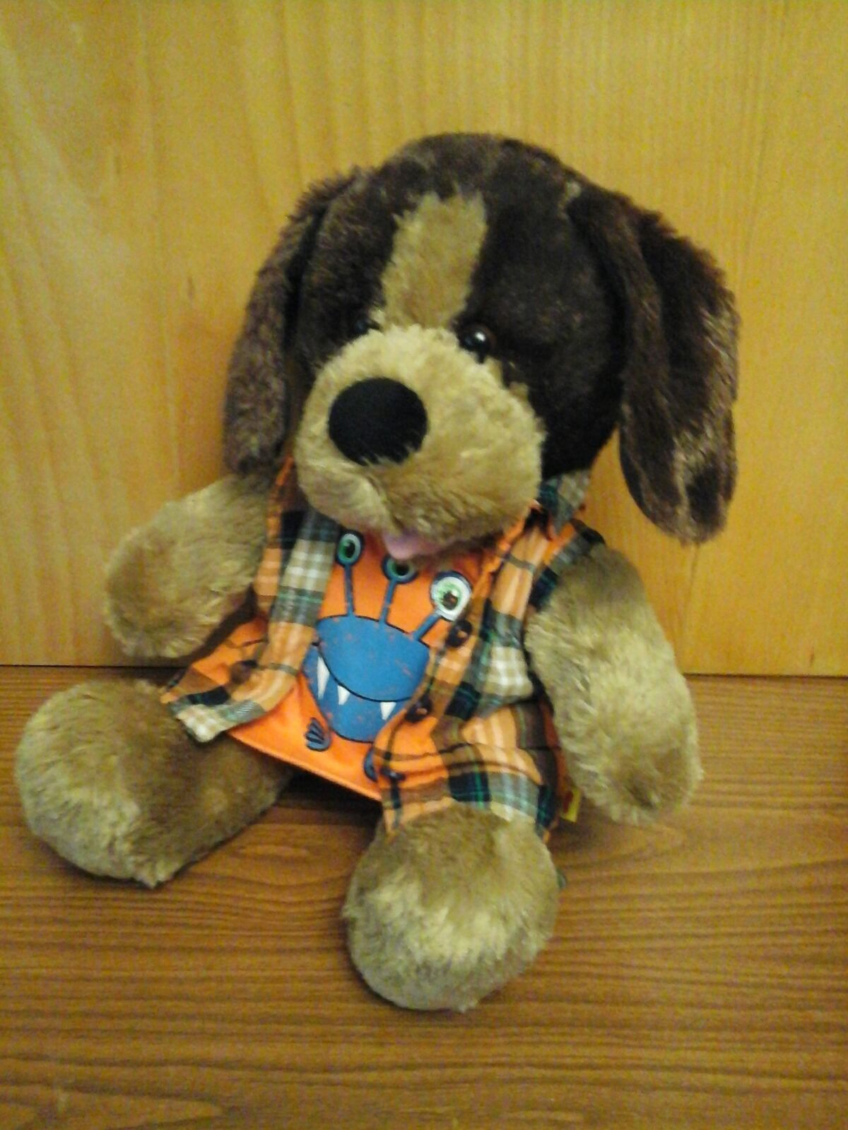 Мягкая игрушка собака от ВАВ в рубашке и футболке привезен с Европы