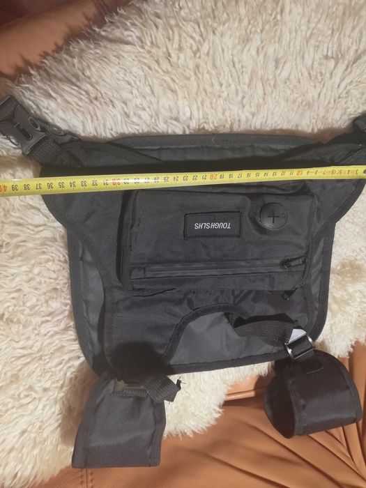 Torba, saszetka, kamizelka na klatkę piersiową.