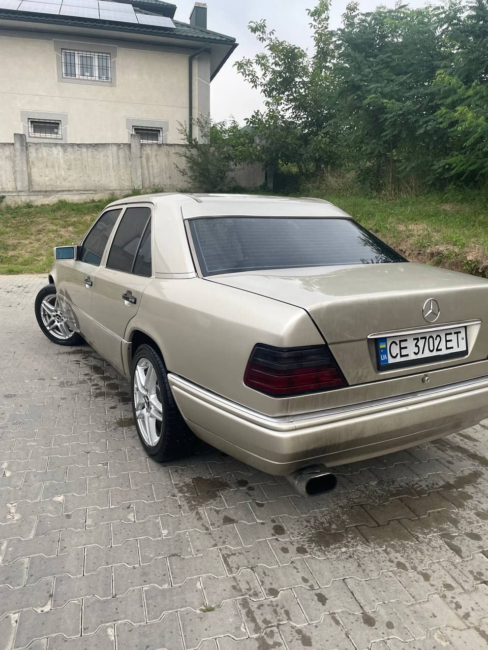 Продам мерседес 124