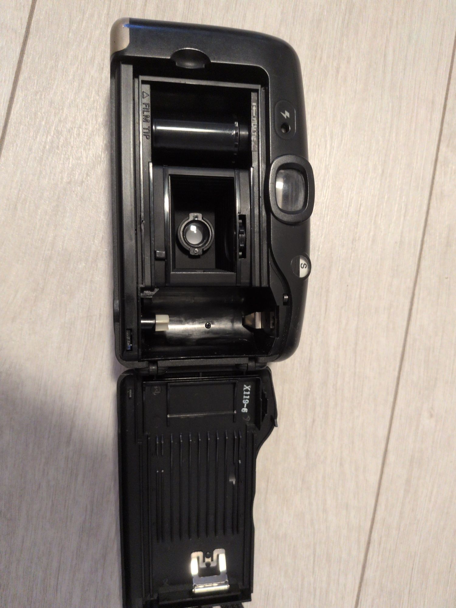 Aparat Polaroid 200BF