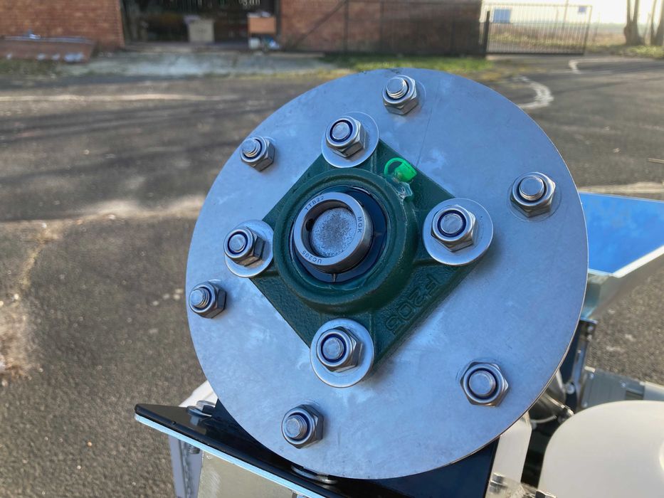 Zaprawiarka do Zboża i Strączkowych. 1-5t/h Proszkowo Malowana