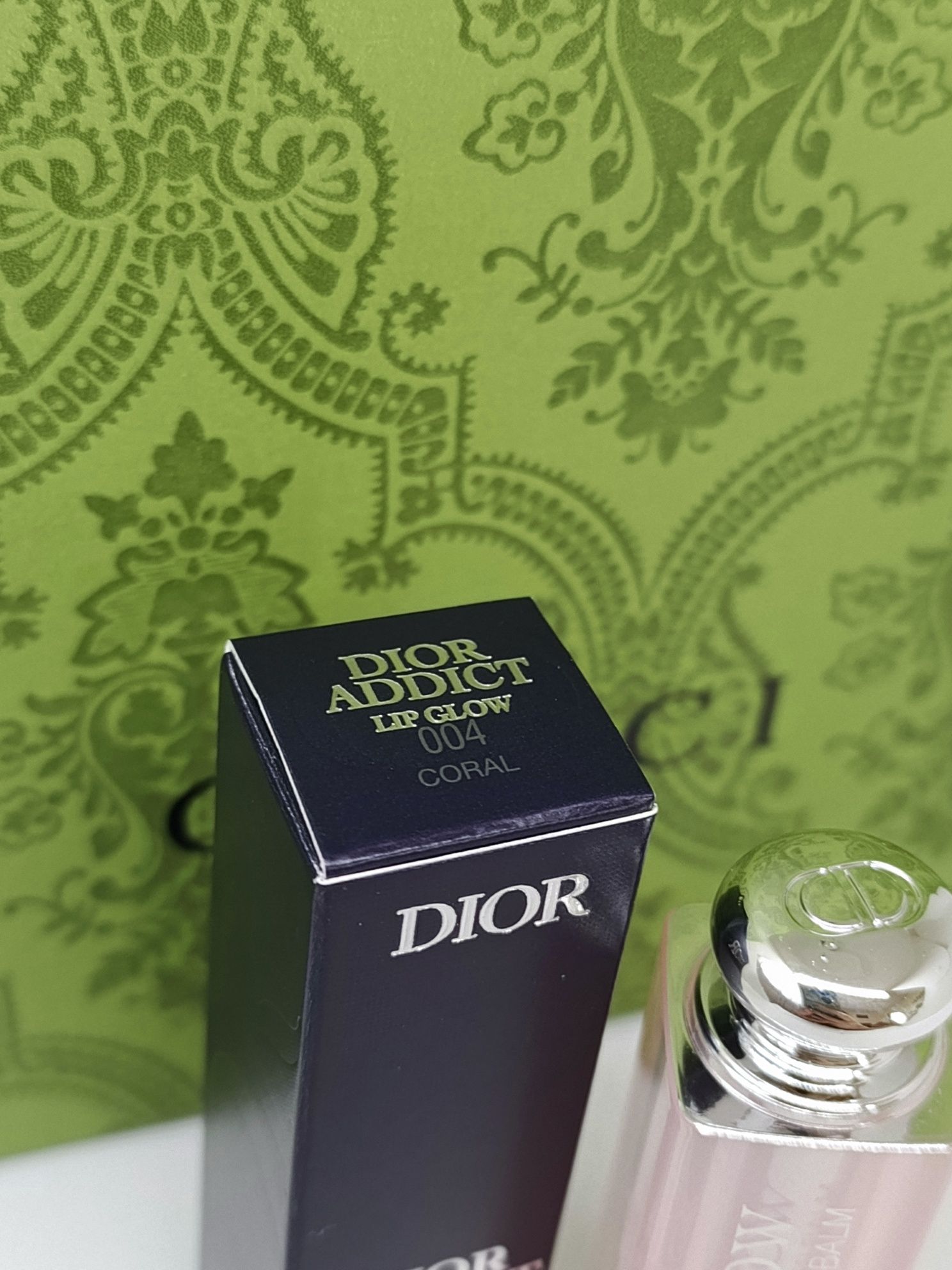 Dior Addict Lip Glow 004 Coral – balsam do ust
