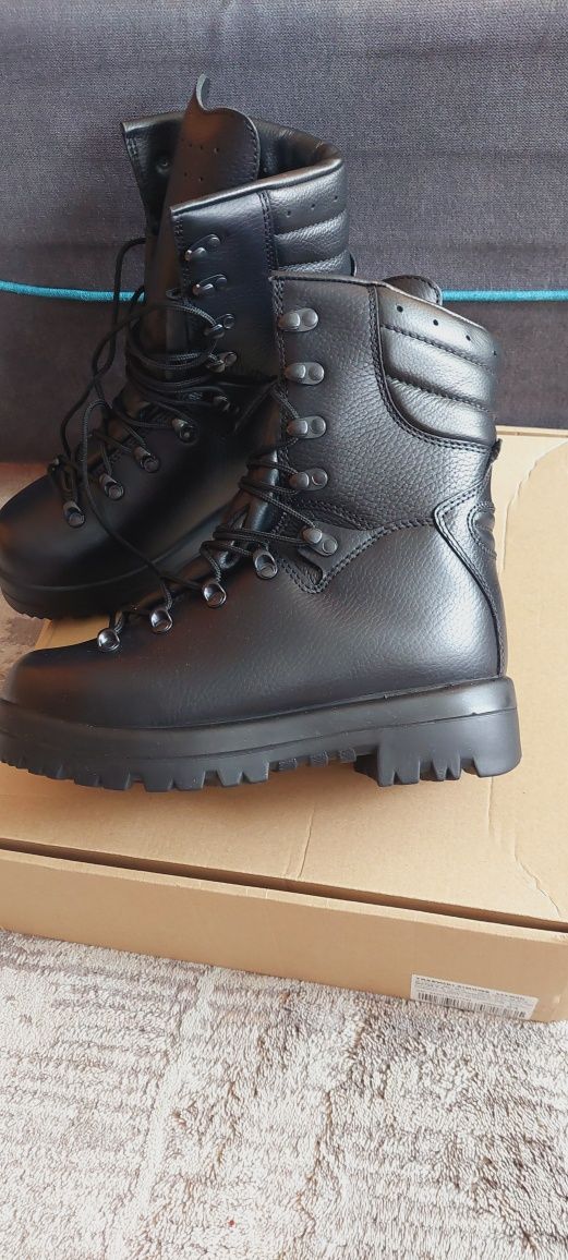 Buty wojskowe zimowe