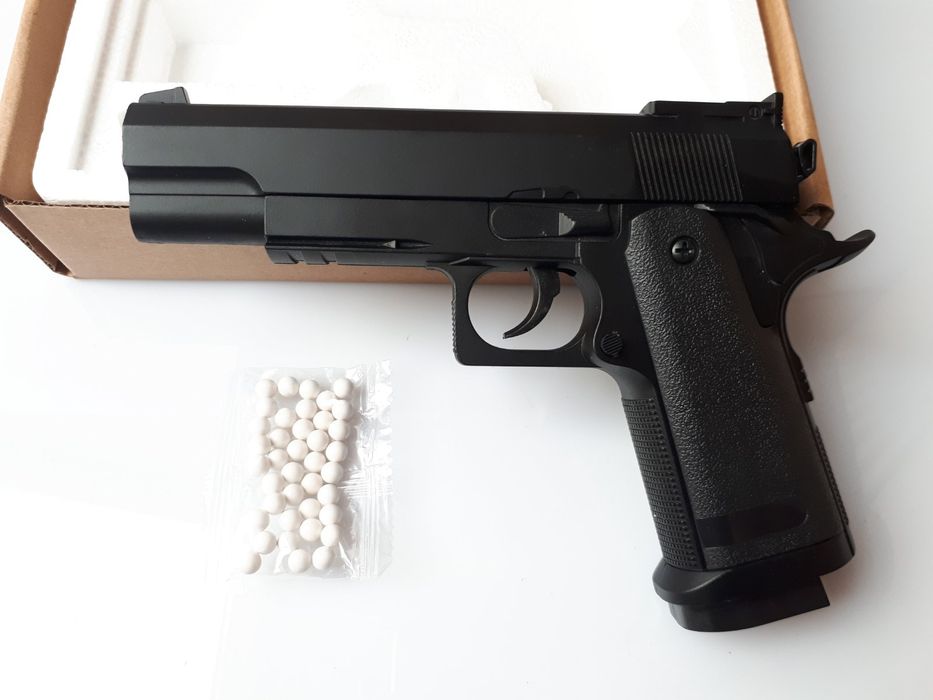 Пистолет металл на пульках ZM26