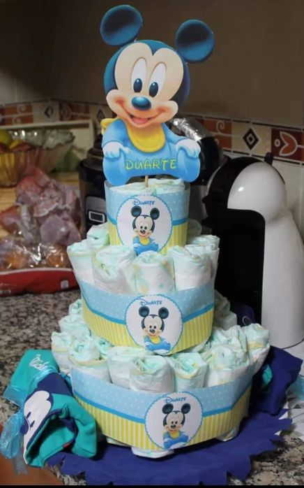 Bolo de fraldas personalizado