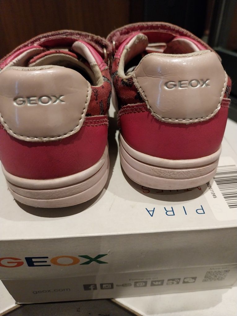 Sneakersy dziewczęce Geox 26