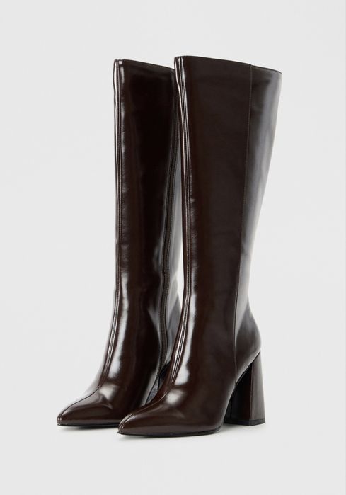 Jesienne, brazowe kozaki