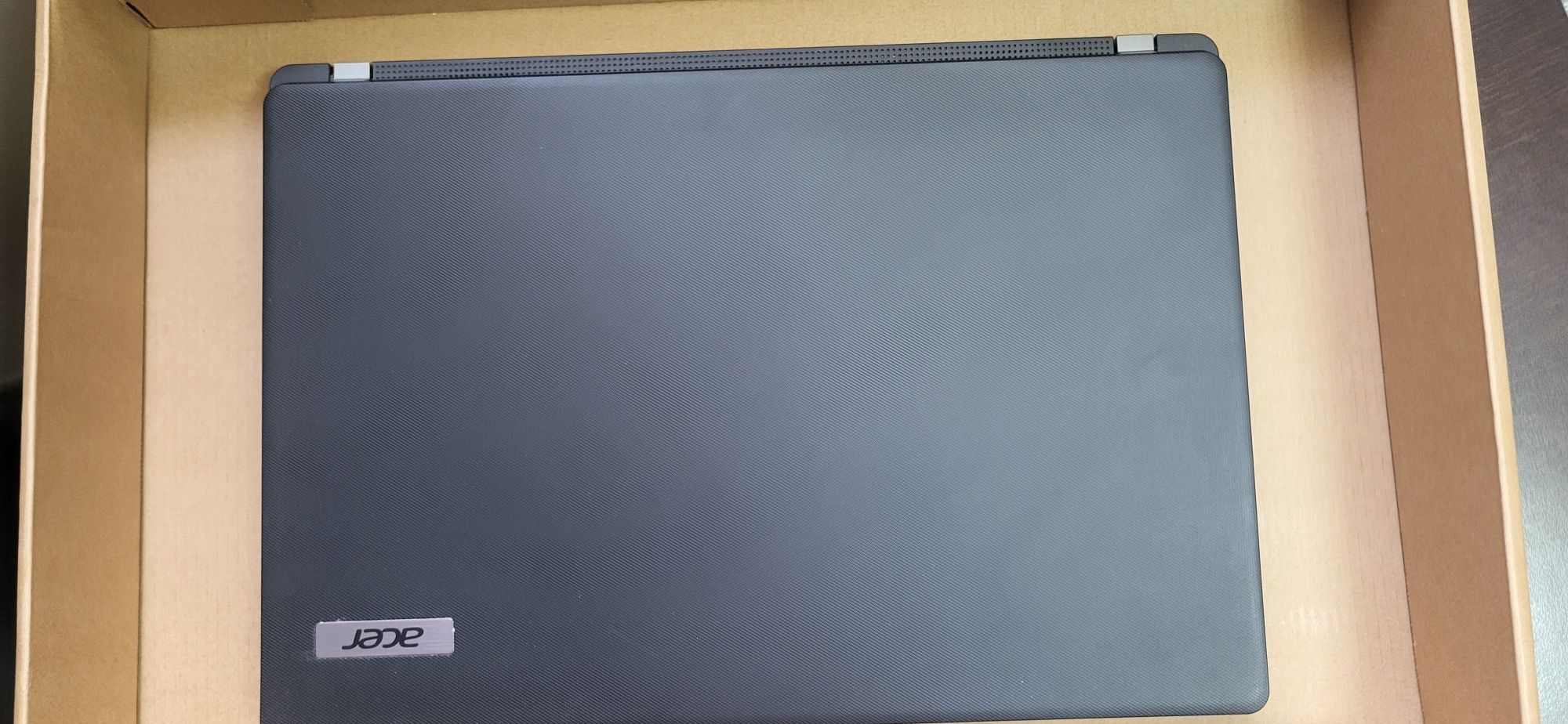 Acer travelmate p215-41 Windows 11 pro