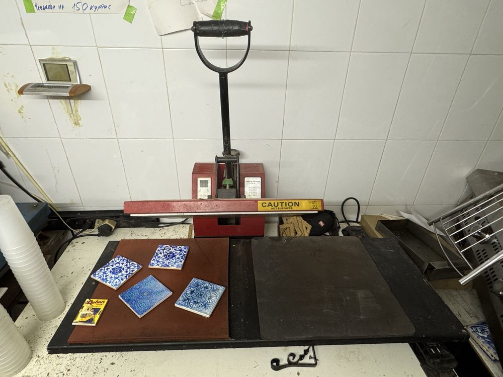 Prensa térmica de estampagem 40 x 50 semi automática