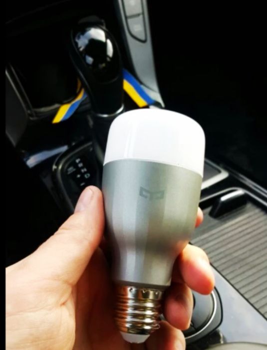 Xiaomi Yeelight Lâmpada LED Inteligente (cor) E27 9 W NOVA