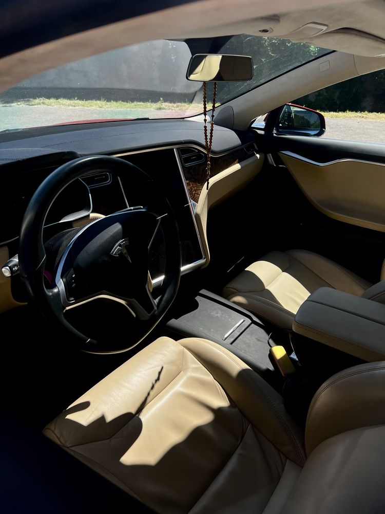 Tesla model s  2017