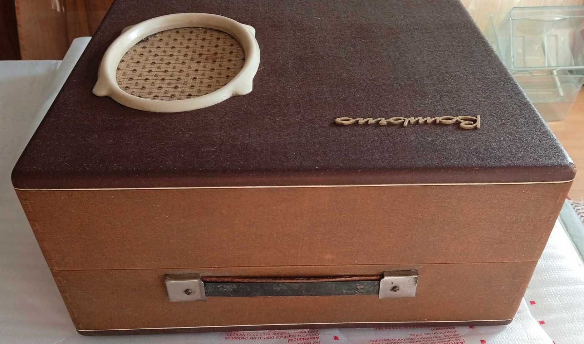 Gramofon Bambino wz. 1963