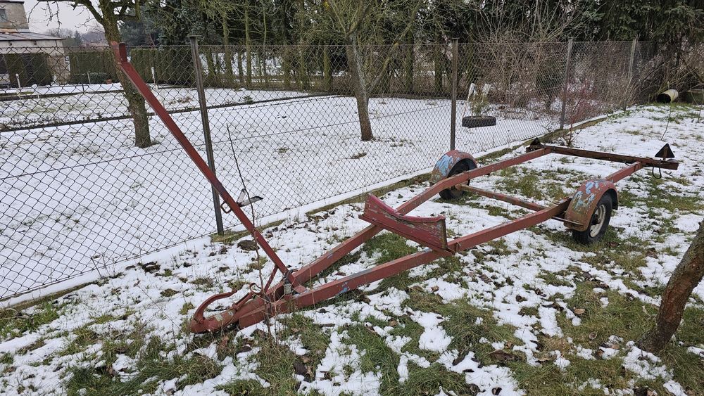 Łódka przyczepa podlodziowa