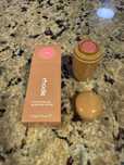 Róż do policzków Pocket Blush (2 kolory) firmy RHODE