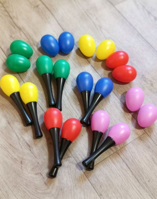 Діатонічні дзвоники, музичні палки, бубен,маракаси