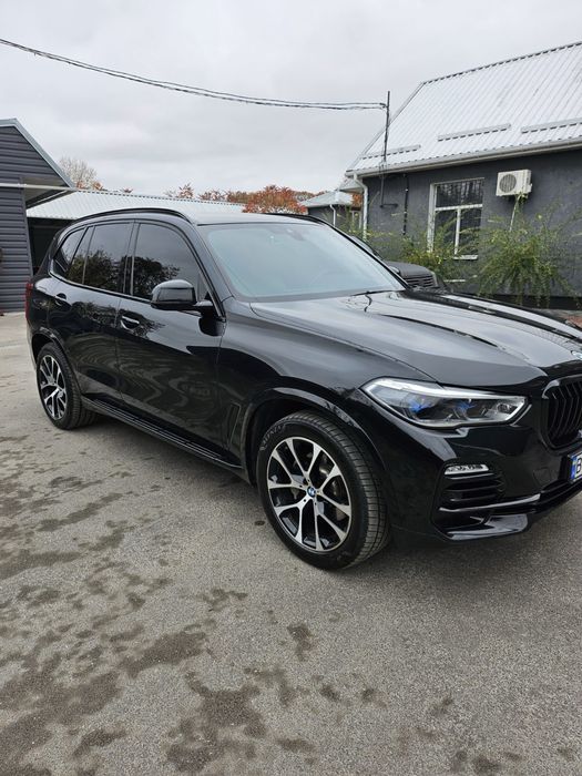BMW X5 30D 2019 год