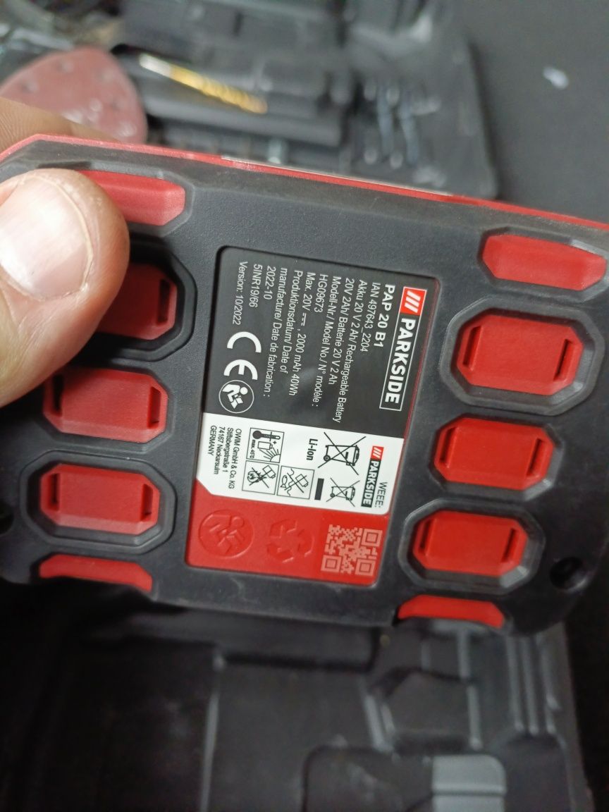 Narzędzie wielofunkcyjne wkretarka Parkside PKGA 20-Li C2 bateria