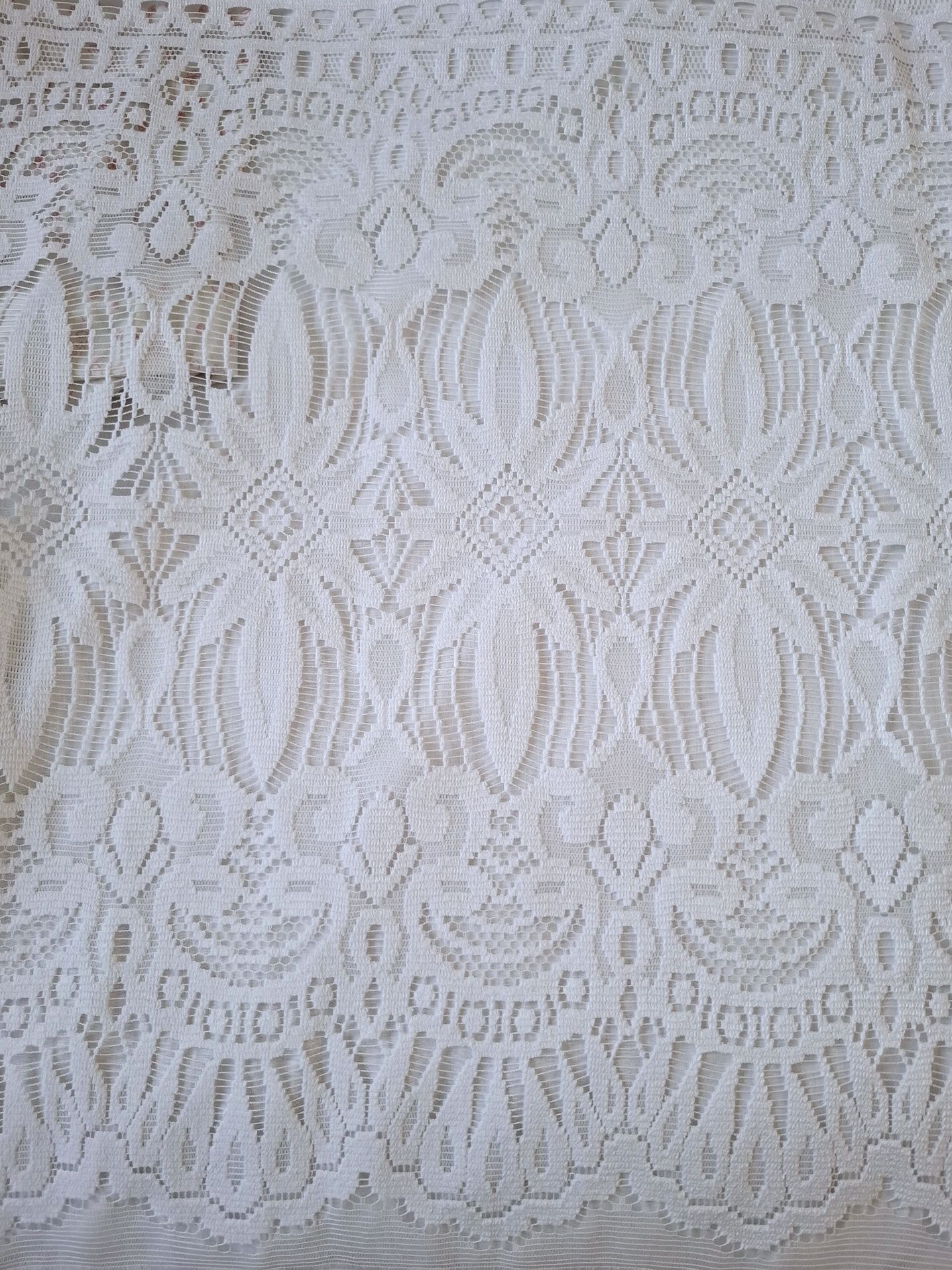 Firana biała szer.4,5m,dł.1,40 m.