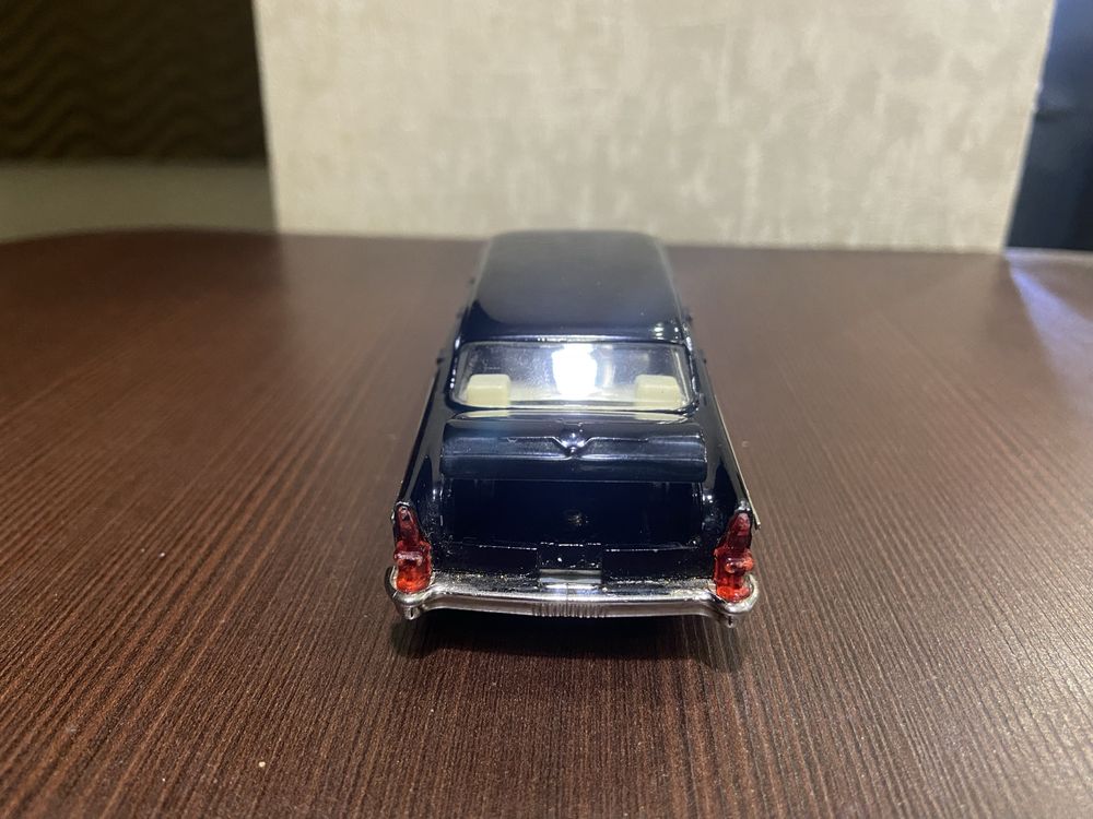 Модель Чайка 1:43 СССР