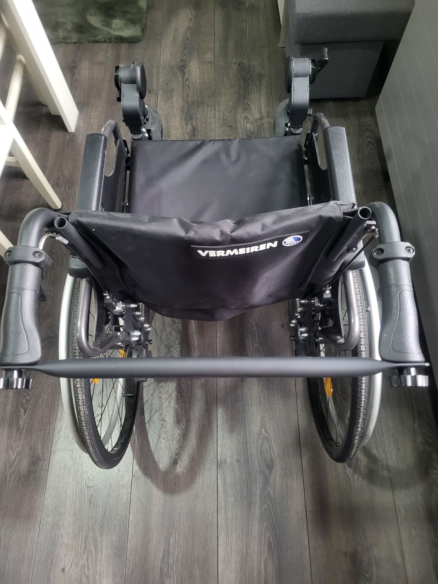 Aluminiowy wózek inwalidzki  D 200 30 Vermeiren