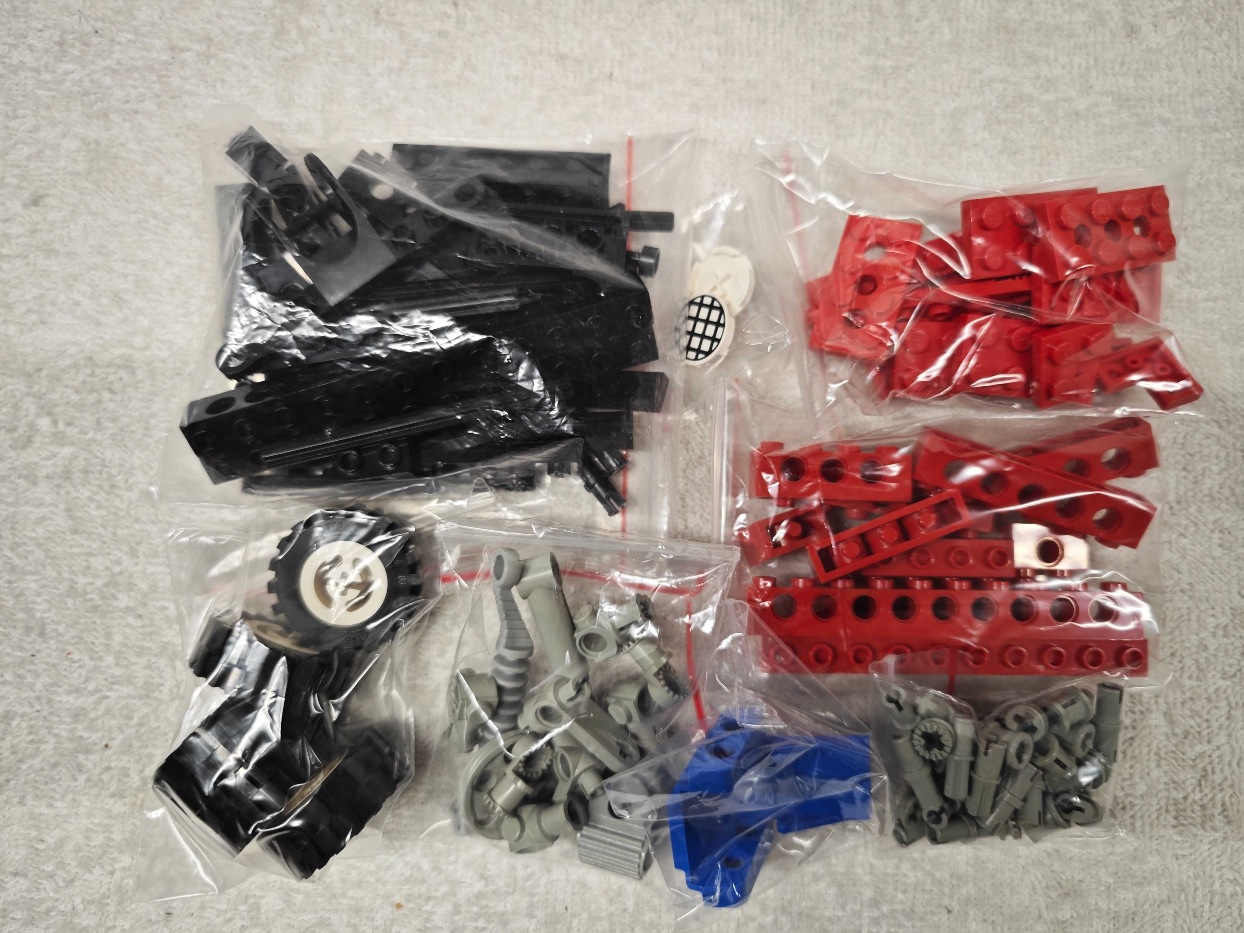 Lego Technic 8832 "Roadster"; 1988; [93]