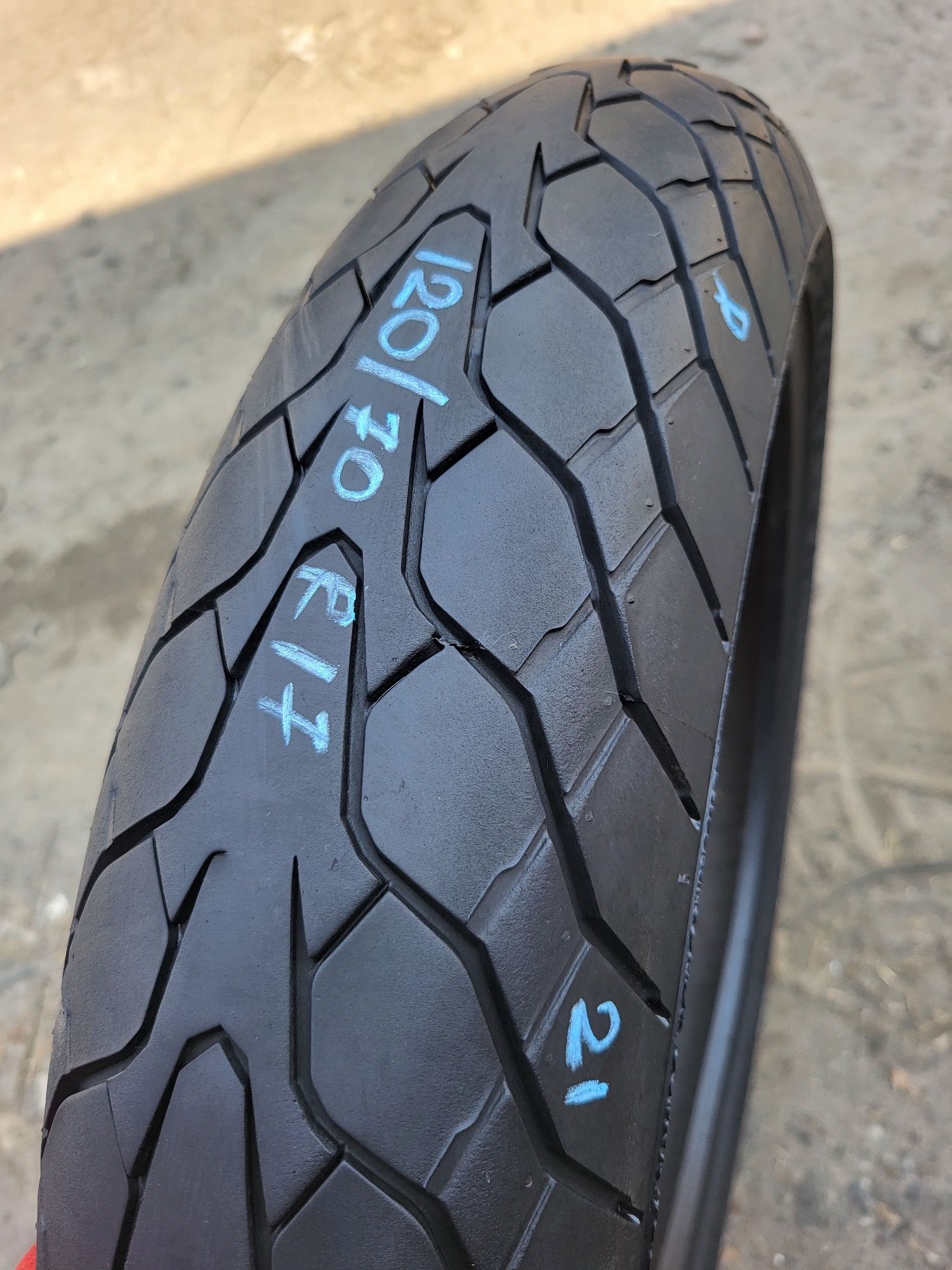 Dunlop 120/70R17 (2021) мотошина