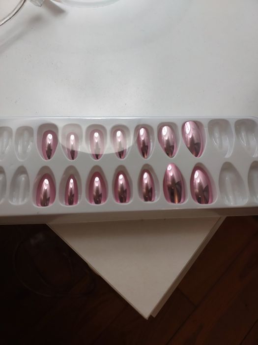 Paznokcie tipsy premium czarne przezroczyste