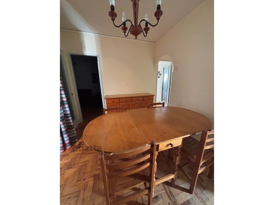 T3 Mobilado com Sótão e Varanda para Arrendamento - Sotto Mayor, Fi...