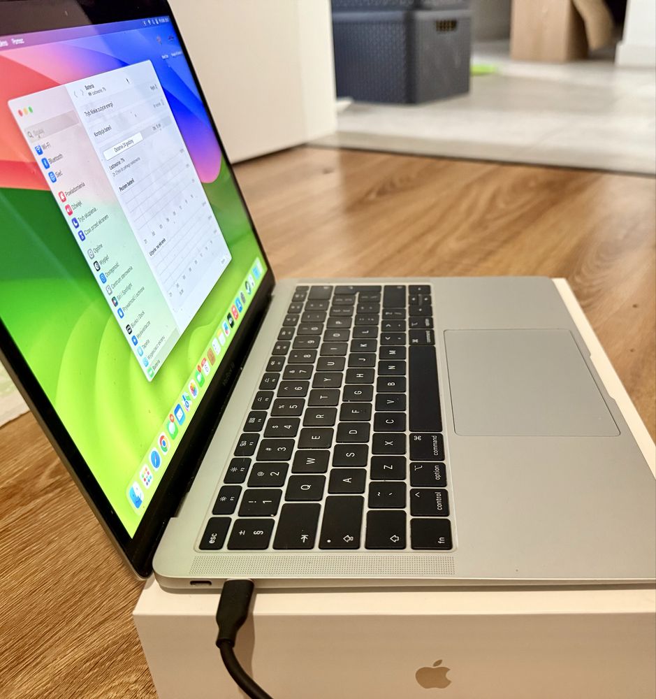 MacBook Air Retina 13, 1.6 GHz/8 GB/128 GB