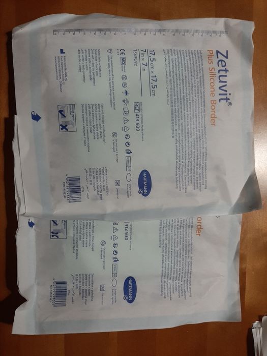 Zetuvit Plus Silicone Border