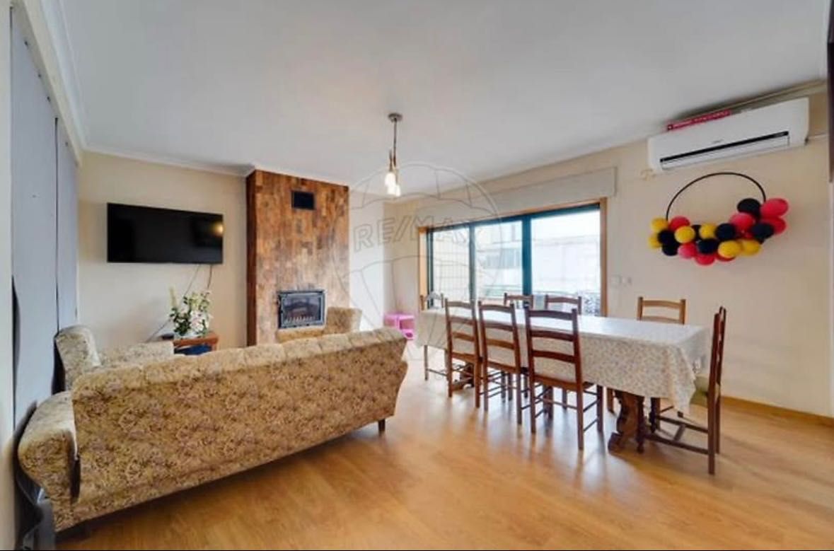 Apartamento T4 duplex