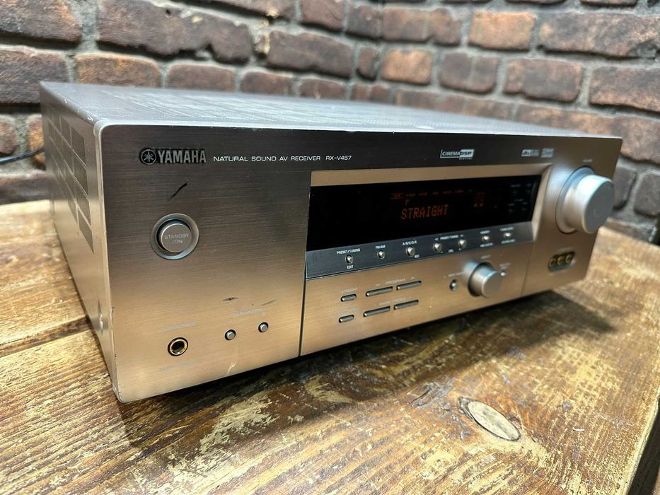 Amplituner  Yamaha RX-V 457