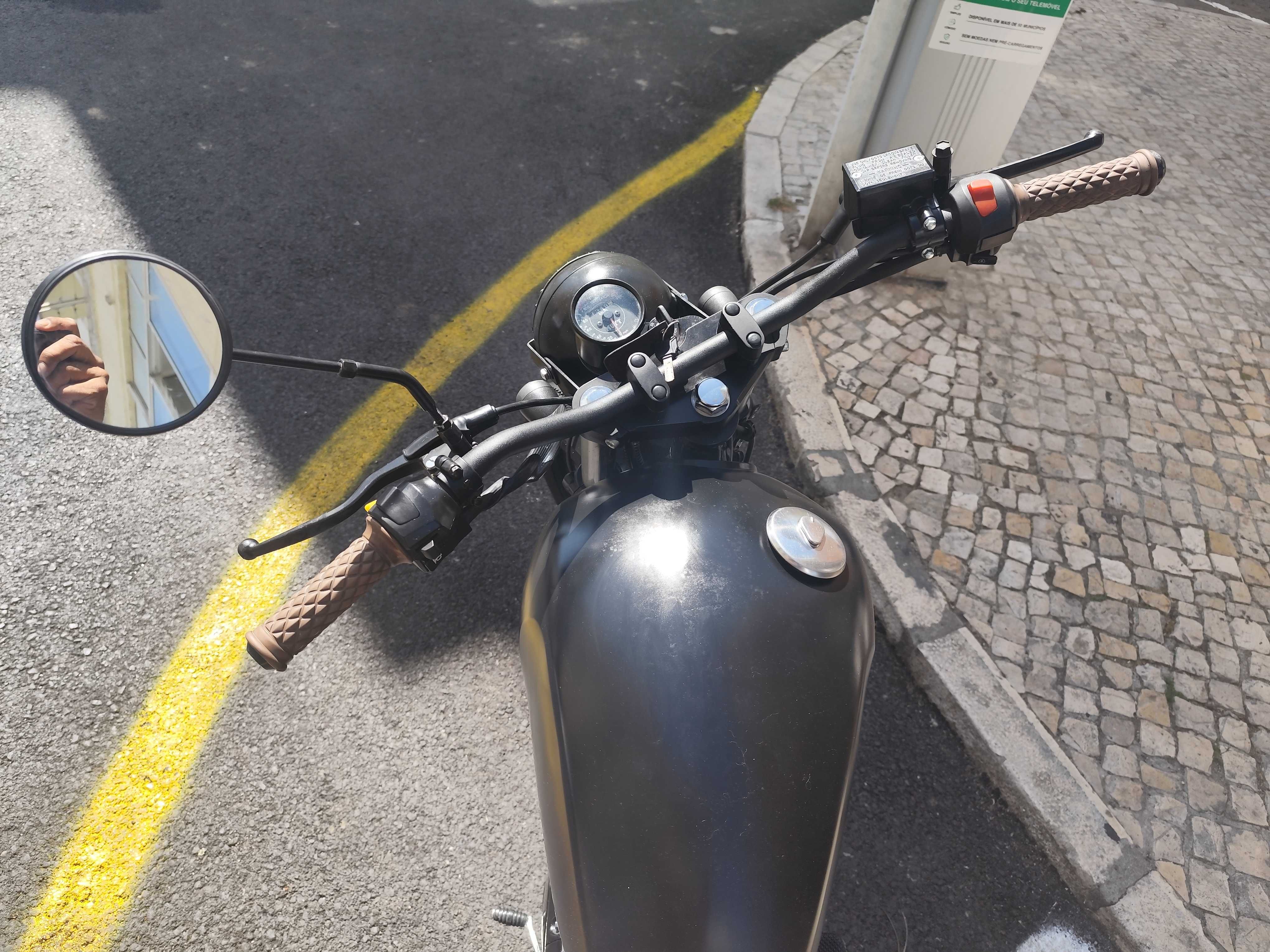 Mutt Mongrel 125