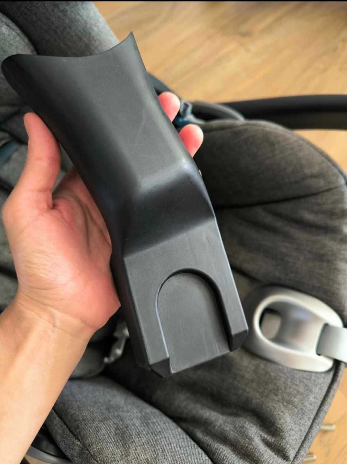 Ovo Cybex Cloud Q com Isofix e adaptadores