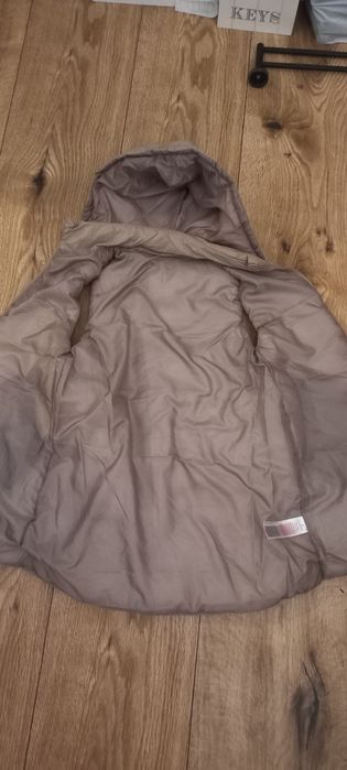 Bezrękawnik beżowy