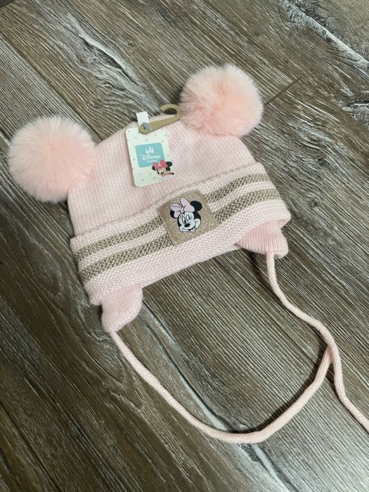 Тепла шапочка для дівчинки